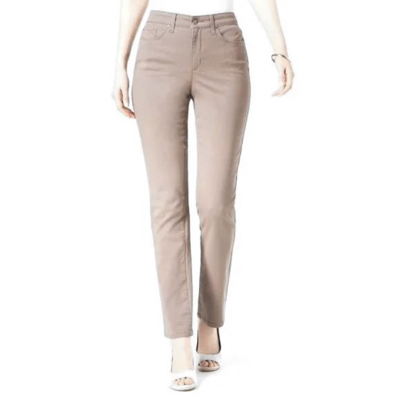 NWT Womens Petite Size 4 4P Charter Club Straight Leg Lexington Jeans - Picture 1 of 6